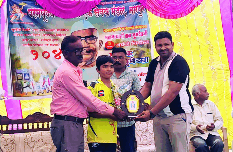 पुलगाव शहरात परमात्मा एक सेवकांकडून गुणवंत विद्यार्थ्यांच्या सत्कार