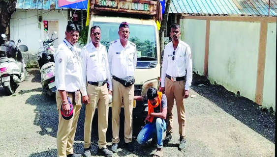 २०२६-२७ मध्ये दिल्या जाणार पोलीस निरीक्षक विलास पाटील यांच्या मार्गदर्शनाखाली वाहतूक पोलिसांची “ड्रँक ड्राईव्ह’ कारवाई यशस्वी
