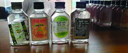 दारूचा महापूर! बिट जमादाराच्या आशीर्वादाने आष्टी तालुक्यात अवैध दारूचा धंदा फोफावला
