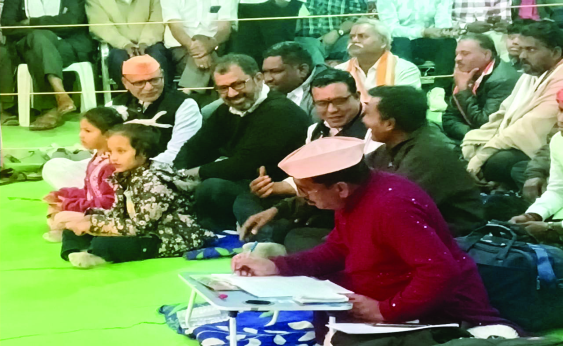 अल्लीपूर येथील आयोजित खंजीरी भजन स्पर्धेला खासदार अमर काळे यांनी दिली भेट