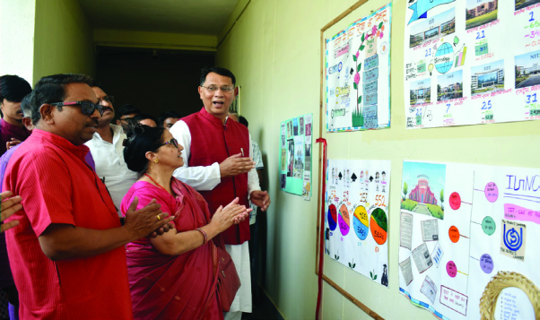 भित्तचित्र प्रदर्शनी व व्याख्यान में गूंजे जम्मू-कश्मीर और आंध्र-तेलंगाना की राजनीति के ऐतिहासिक आयाम
